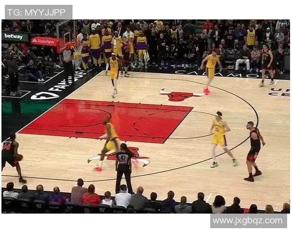 NBA常规赛：公牛不敌黄蜂