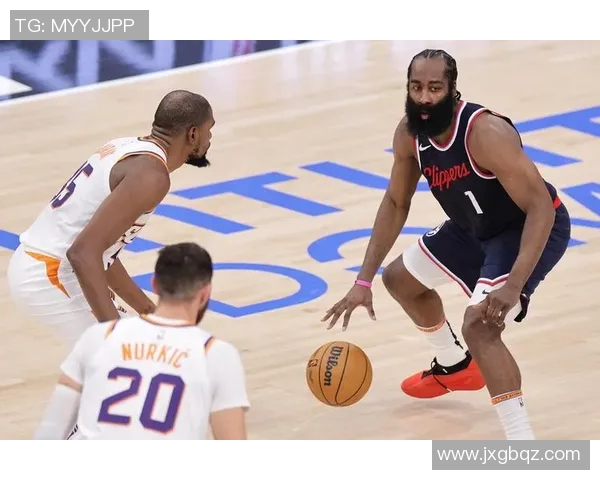 下半场有所回暖！哈登20中4贡献19分7篮板7助攻